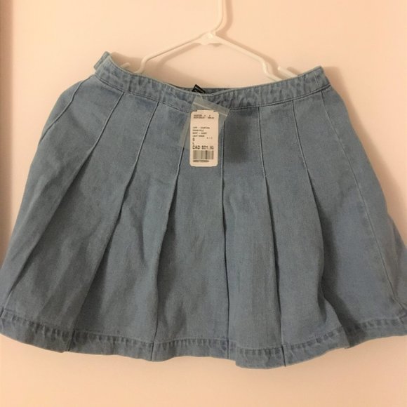 Forever 21 Denim - New Classic Simple Preppy Blue Jean Skirt